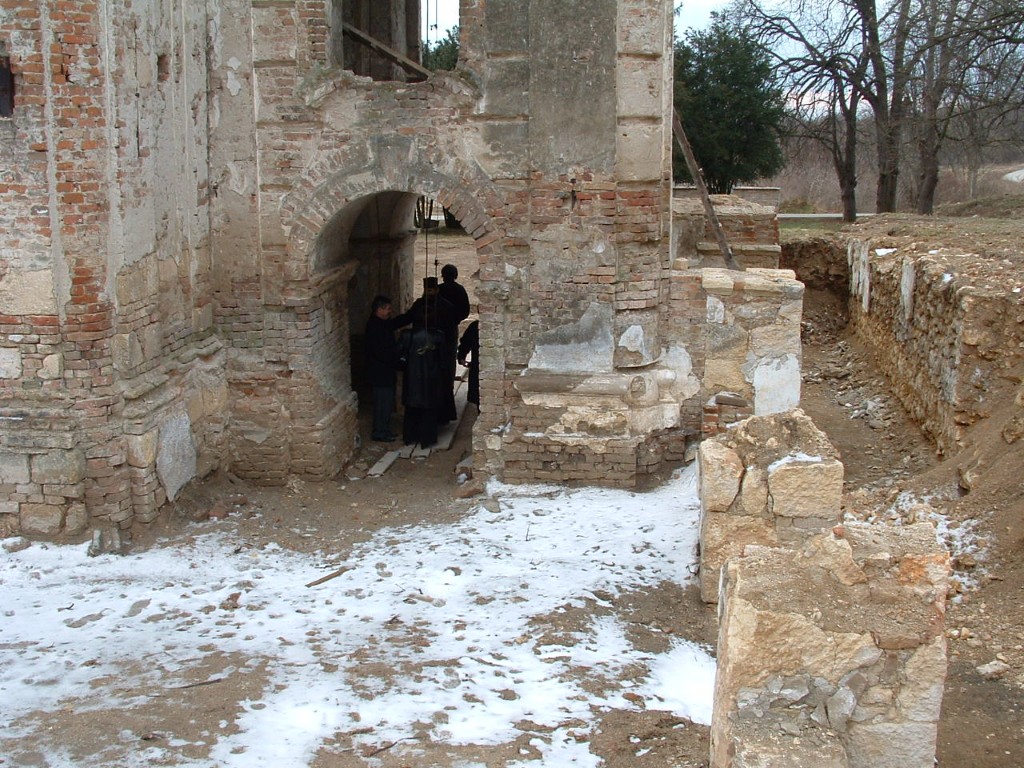 Фотографија из галерије Манастира Кувеждин, 2006 (3)